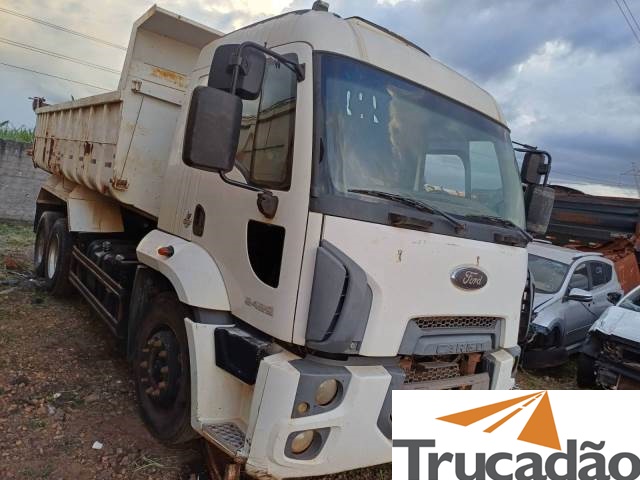 FORD CARGO 2429 6.7 2014