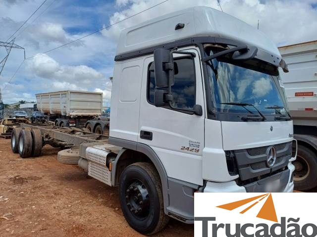 MERCEDES BENZ ATEGO 2429 2023