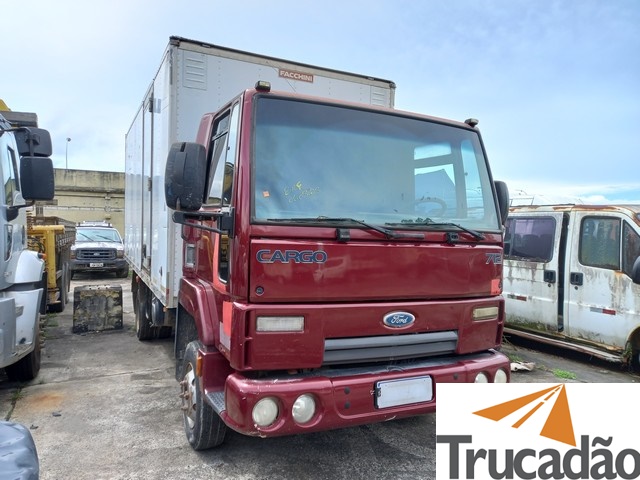 FORD CARGO 712 E 2010