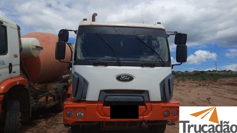 FORD CARGO 2629 6X4 M 2014