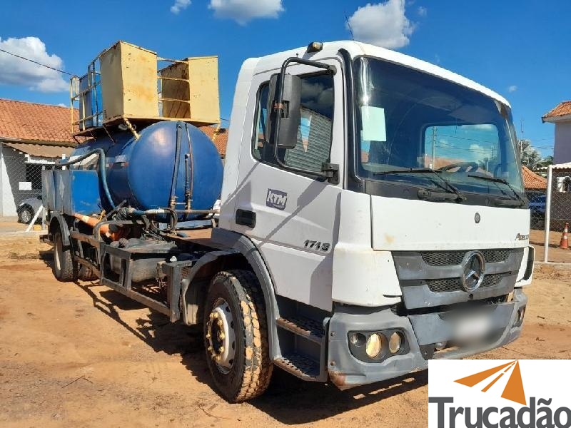 MERCEDES-BENZ ATEGO 1719 2012