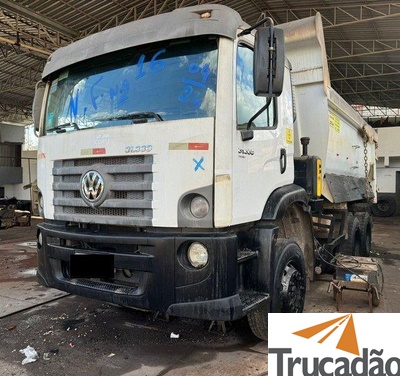 VOLKSWAGEN 31.330 CRC 6X4  2018